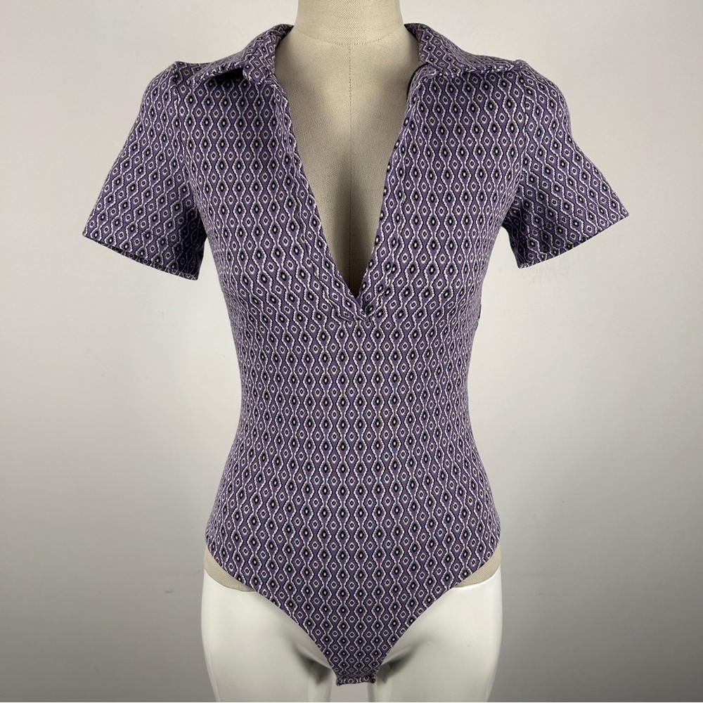 🌟Zara Lilac Geometric Print Open Back Bodysuit Size XS  NWOT